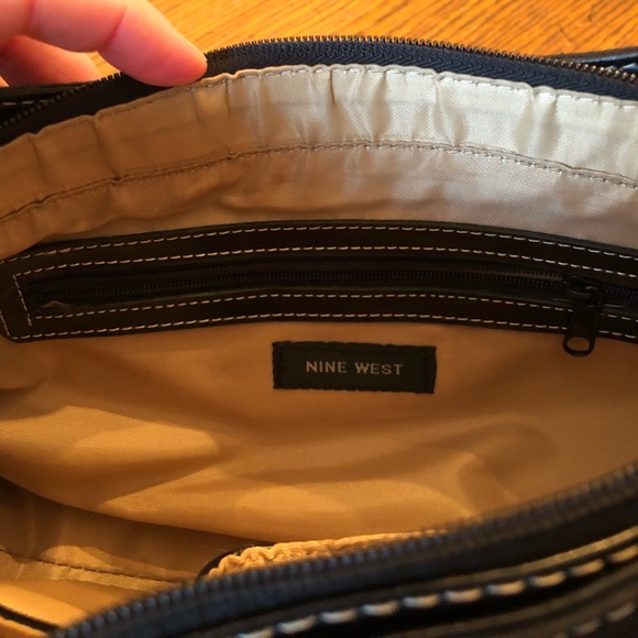 👜 NINE WEST Purse, Black - Picture 2 of 8